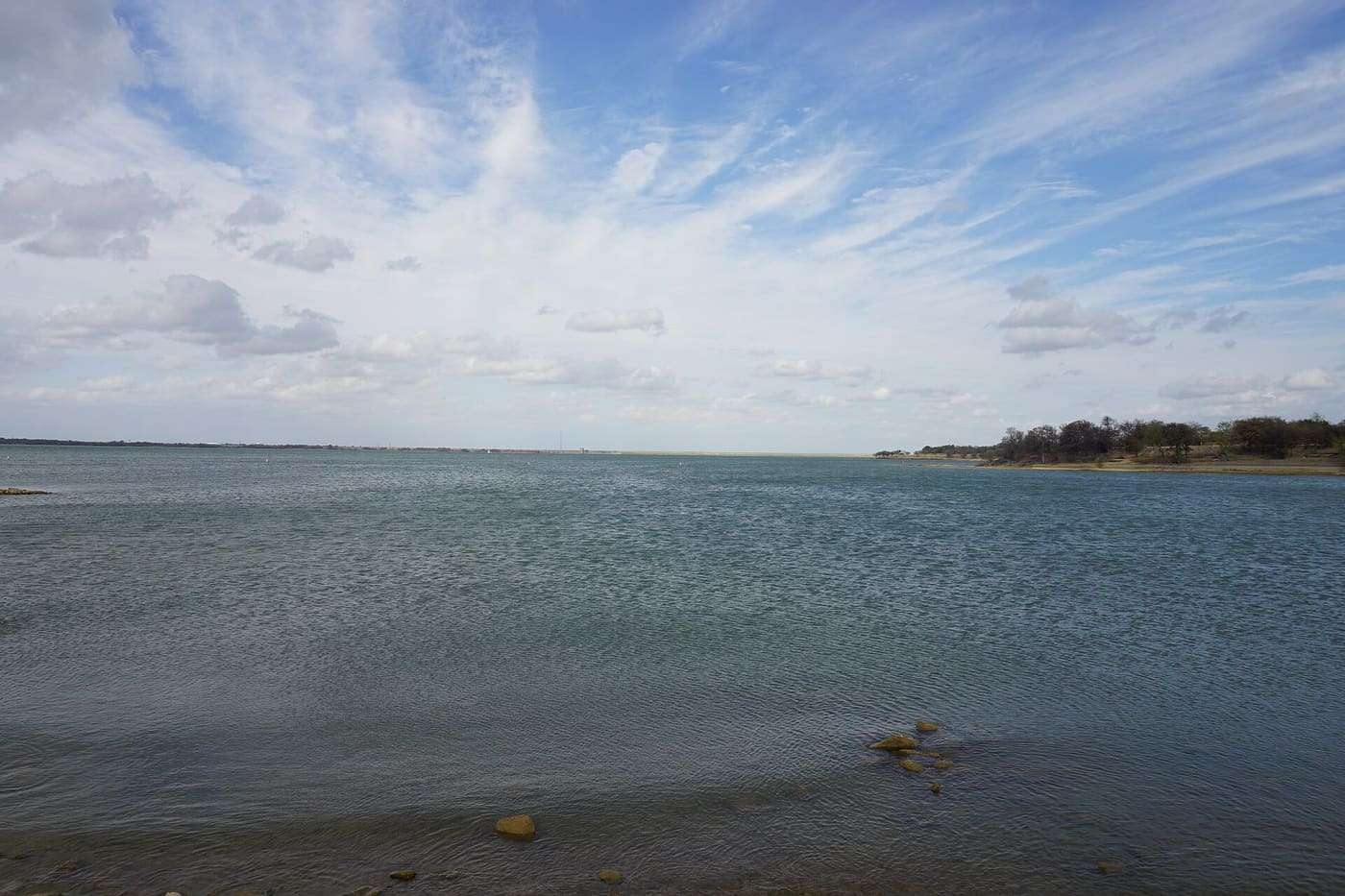 Joe Pool Lake at Cedar Hill State Park in Dallas County , Texas ( United States ).